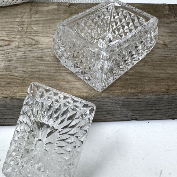 Vintage Sparkling Crystal Clear Diamond Cut Trinket Box With Lid - Picture 6 of 7